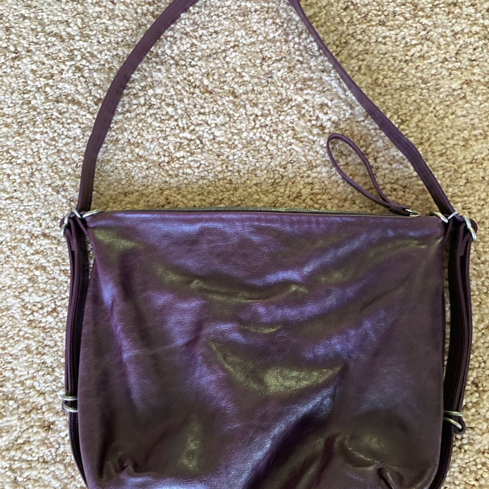 New! Rough and Tumble 3-1 hobo Aubergine LP strap